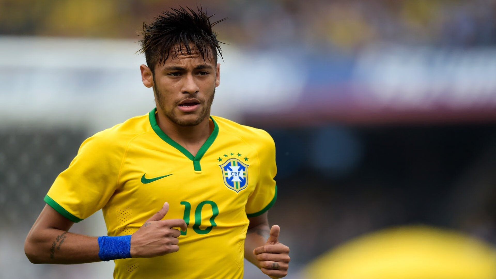 当篮球巨星踩下F1油门,伦纳德跨界的速度与激情